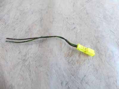 Mercedes Yellow Connector 2 Pin 2 Wire 0385455628